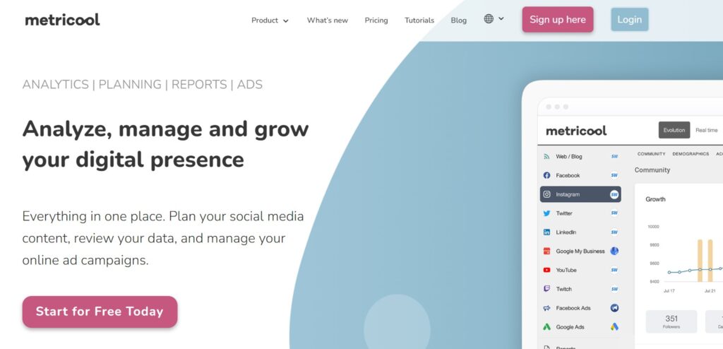 metricool social media management tool website screenshot
